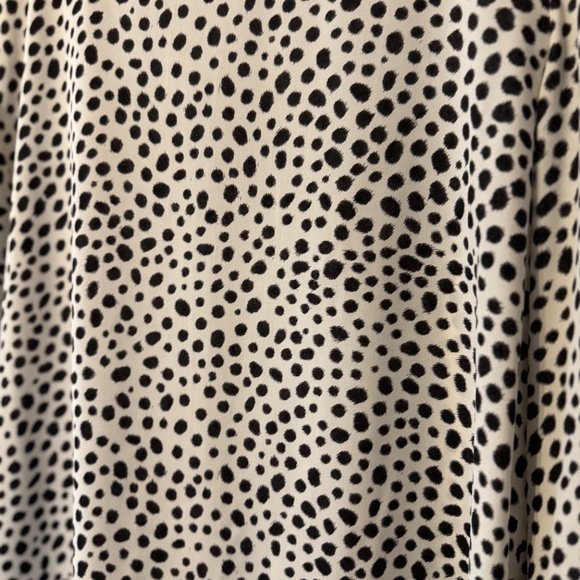 Ann Taylor Blouse - Picture 2 of 4